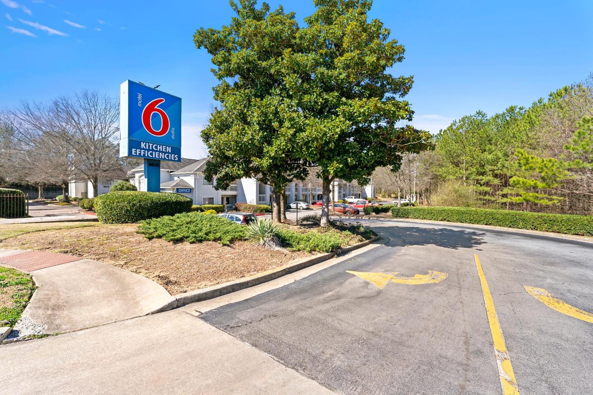 Motel 6 Duluth, Ga - Atlanta - Gwinnett Place Exterior foto
